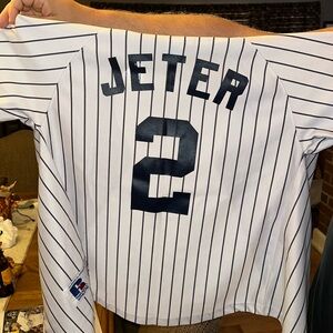 New York Yankee Derek Jeter jersey